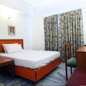 Hotel Abad Metro Kochi