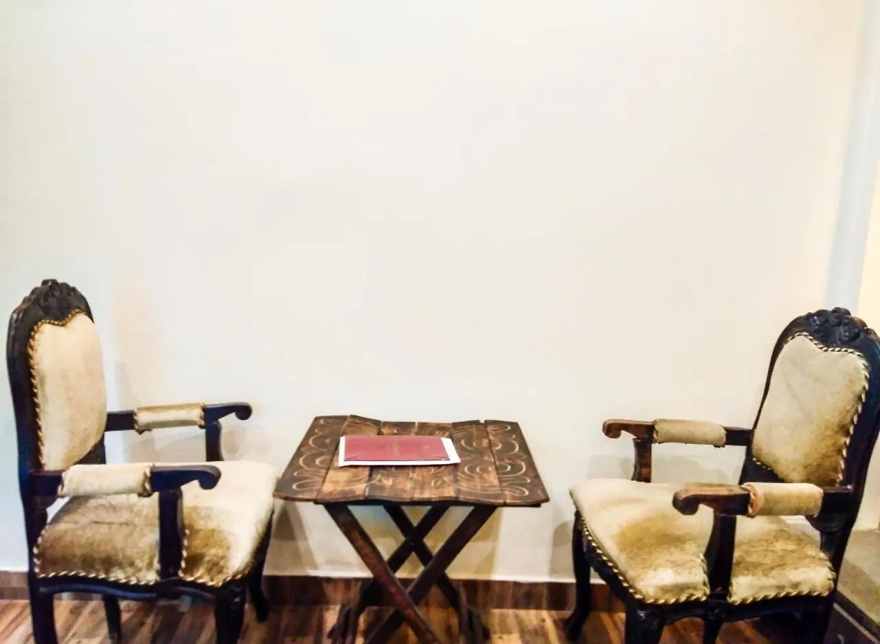 Dwivedi Hotels Sri Omkar Palace Varanasi 3*,  India