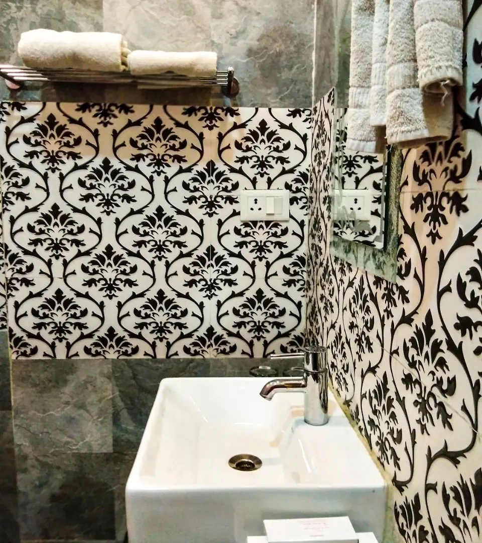 Inn Dwivedi Hotels Sri Omkar Palace Varanasi